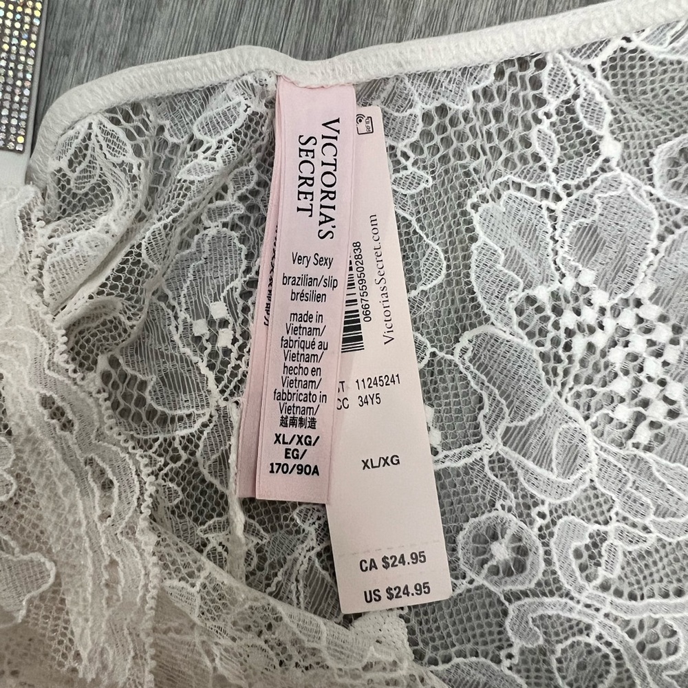 NWT Stunning Victoria’s Secret Set - Picture 3 of 7